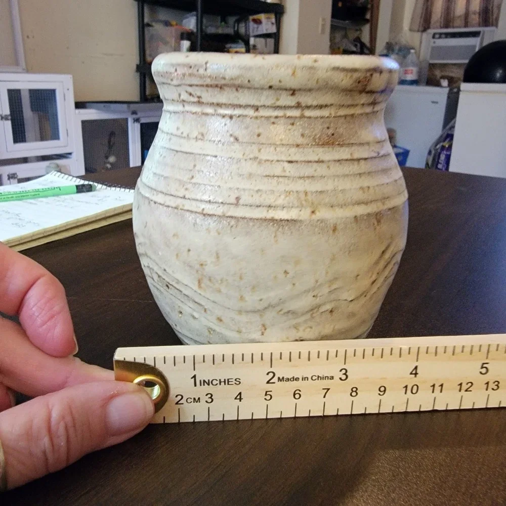 Pottery Signed EMN